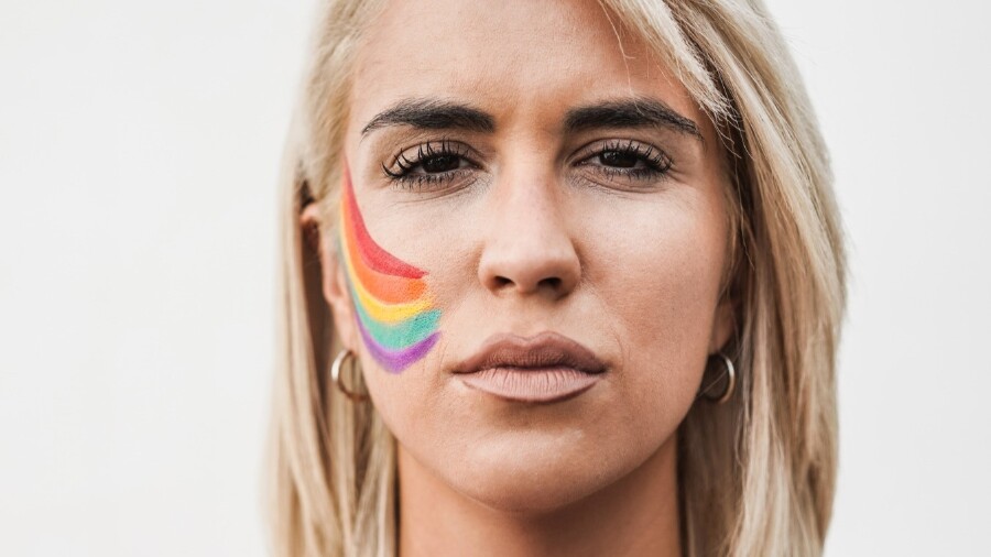 © DisobeyArt, stock.adobe.com Pride @ work